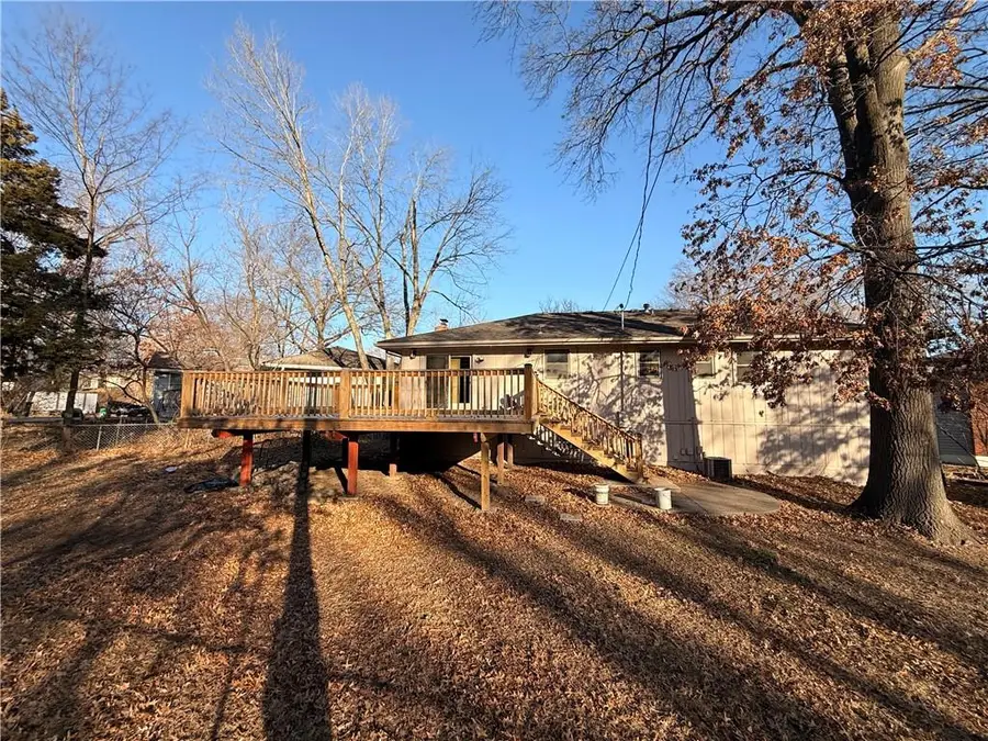 1018 S 21st Terrace, Leavenworth, KS 66048 - Image #3