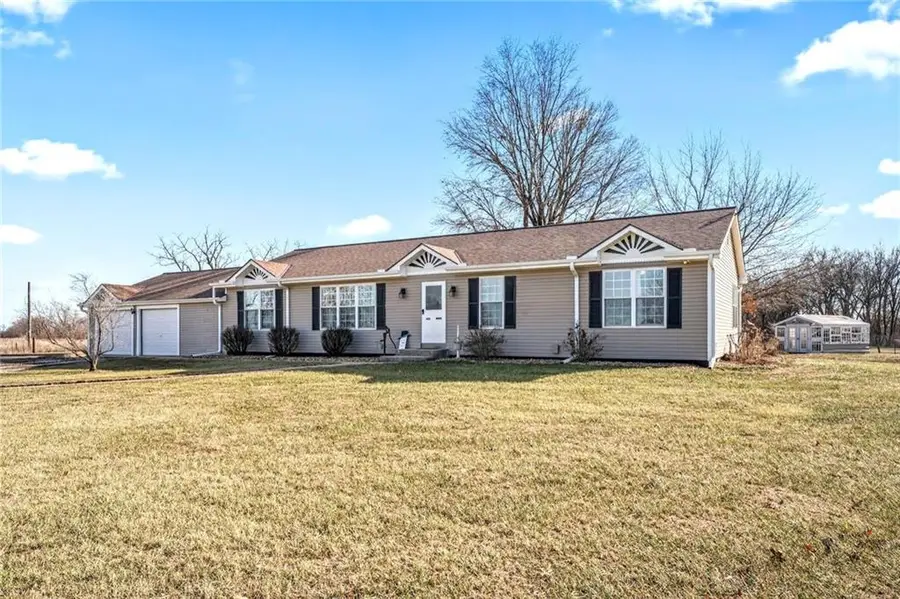 20711 S Parris Road, Pleasant Hill, MO 64080 - Image #3