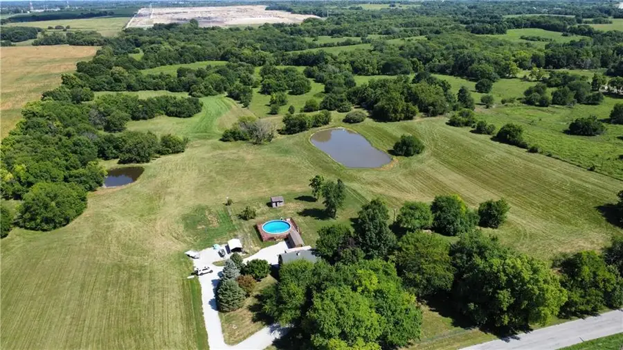 12703 N Robinhood Lane, Kansas City, MO 64164 - Image #2