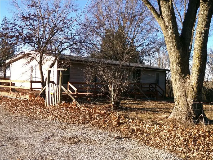 31766 Horn Circle, Excelsior Springs, MO 64024 - Image #2