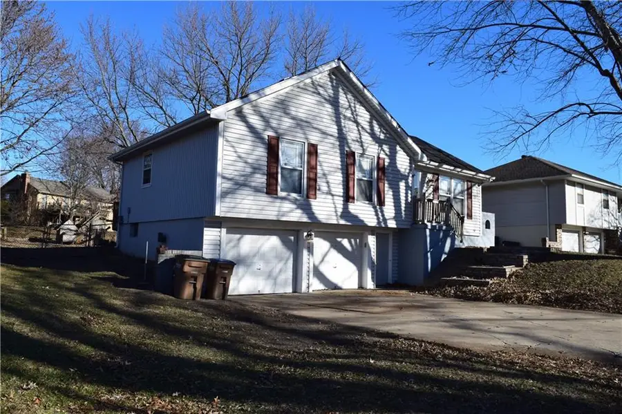 1704 Cinnabar Drive, Raymore, MO 64083 - Image #2