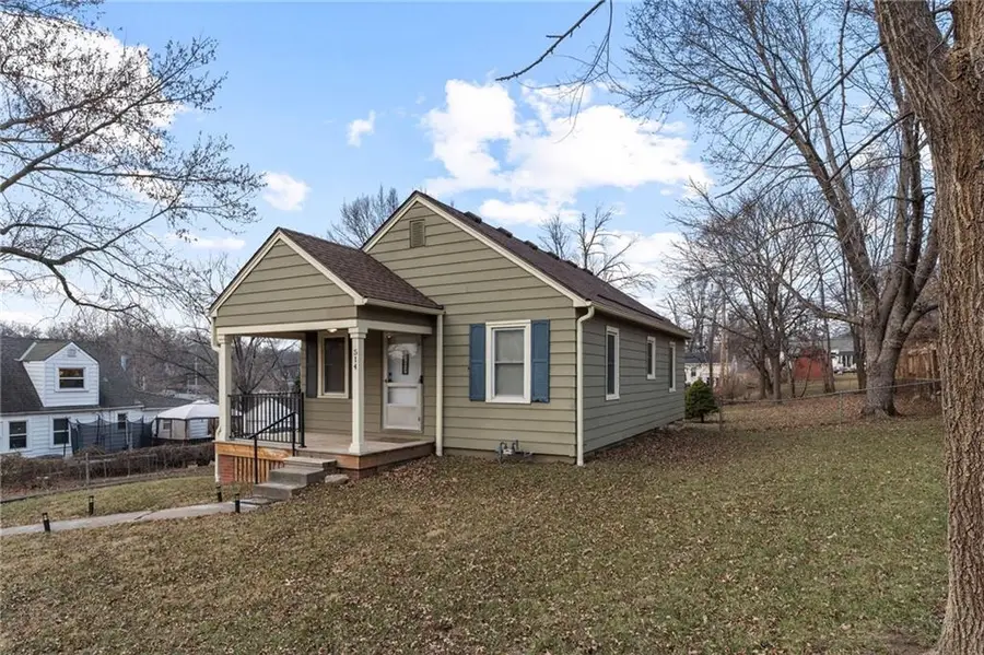 514 NE 41st Street, Kansas City, MO 64116 - Image #2