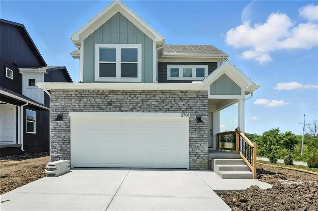 8708 SW Edgewater Drive, Blue Springs, MO 64064 - Image #1