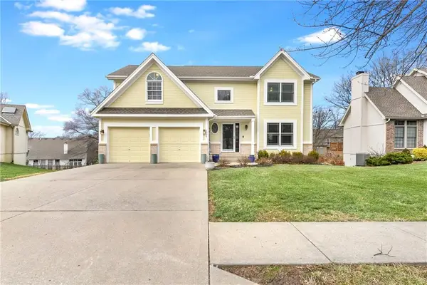 8008 N Chatham Avenue, Kansas City, MO 64151