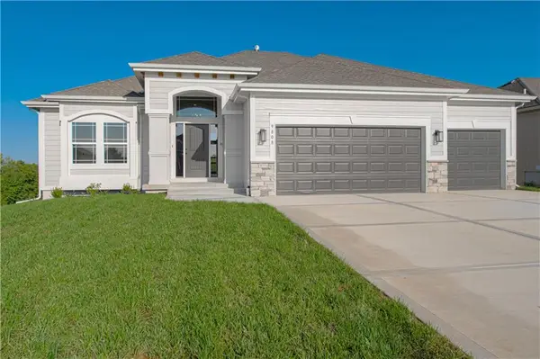 1548 Timber Ridge Drive, Liberty, MO 64068