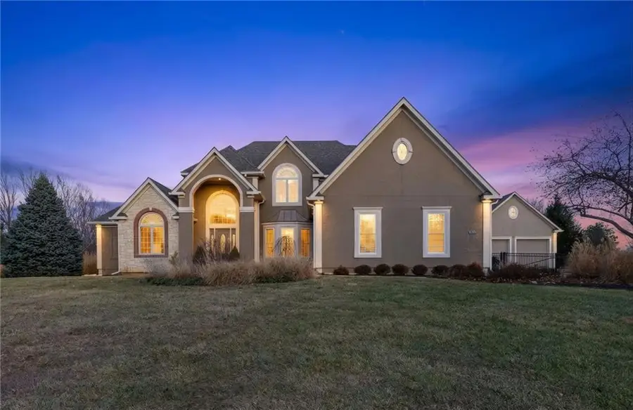 18125 Windsor Drive, Stilwell, KS 66085 - Image #3