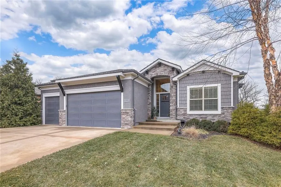 1537 Woodland Road, Greenwood, MO 64034 - Image #2