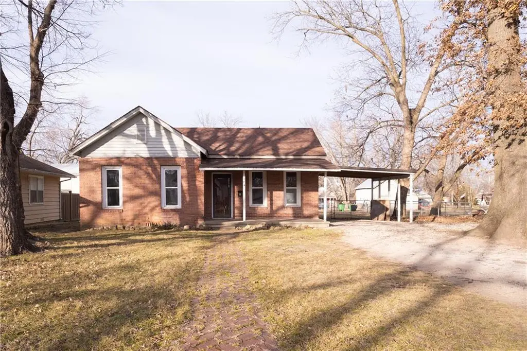 904 E 5th Street, Cherryvale, KS 67335 - Image #1