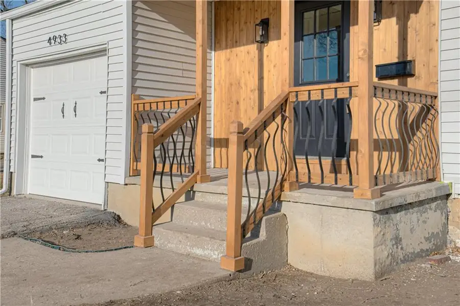 4933 Parish Drive, Roeland Park, KS 66205 - Image #2