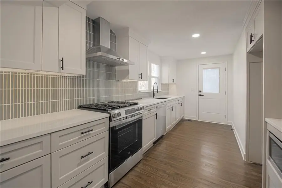 4933 Parish Drive, Roeland Park, KS 66205 - Image #3