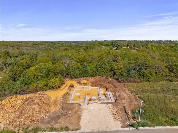 25198 W 141st Street, Olathe, KS 66061