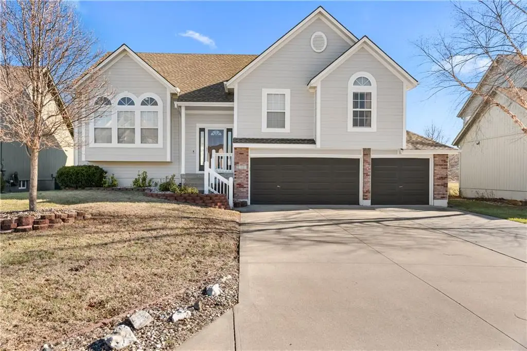 2349 SW Feather Ridge Road, Lees Summit, MO 64082 - Image #1