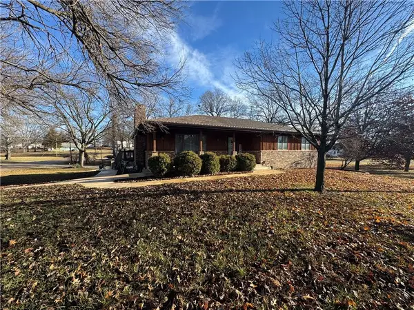 124 Locust Street, Nortonville, KS 66060