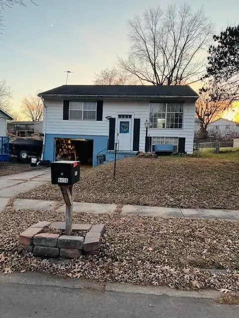 5416 University Drive, St Joseph, MO 64503