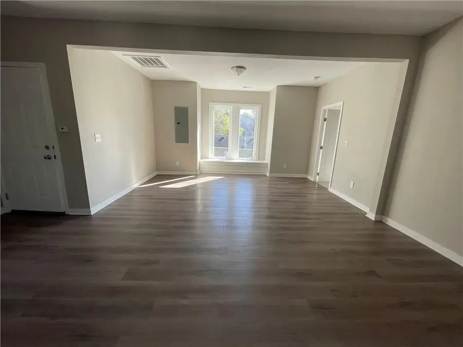 1002 N 9th Street, Saint Joseph, MO 64501 - Image #2