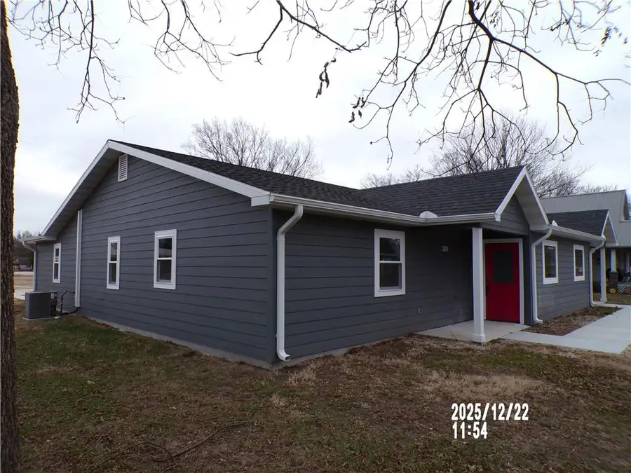 201 & 203 S First Street, Iola, KS 66749 - Image #3