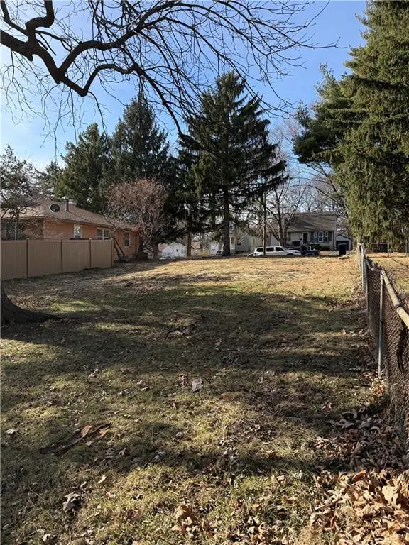 6035 Charlotte Street, Kansas City, MO 64110 - Image #3