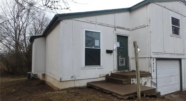 8478 Lane Drive, Raytown, MO 64138