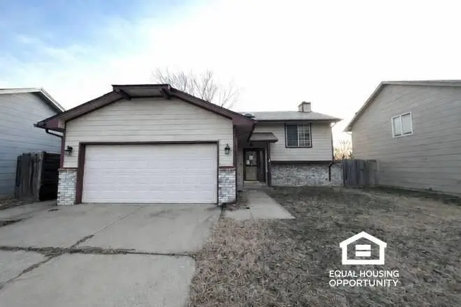 9714 W Yosemite Court, Wichita, KS 67215 - Image #1