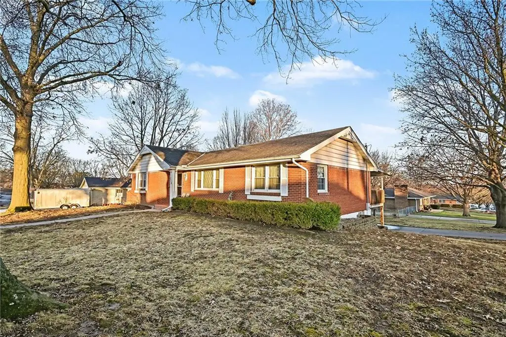 112 Helen Street, Excelsior Springs, MO 64024 - Image #1