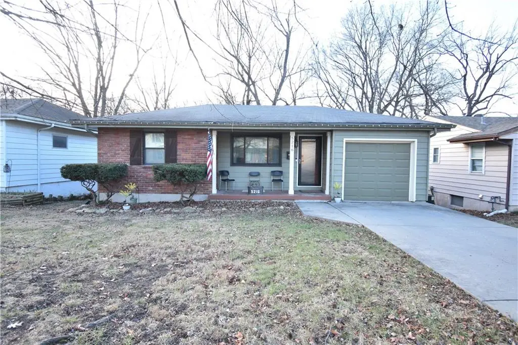 5216 N Palmer Avenue, Kansas City, MO 64119 - Image #1