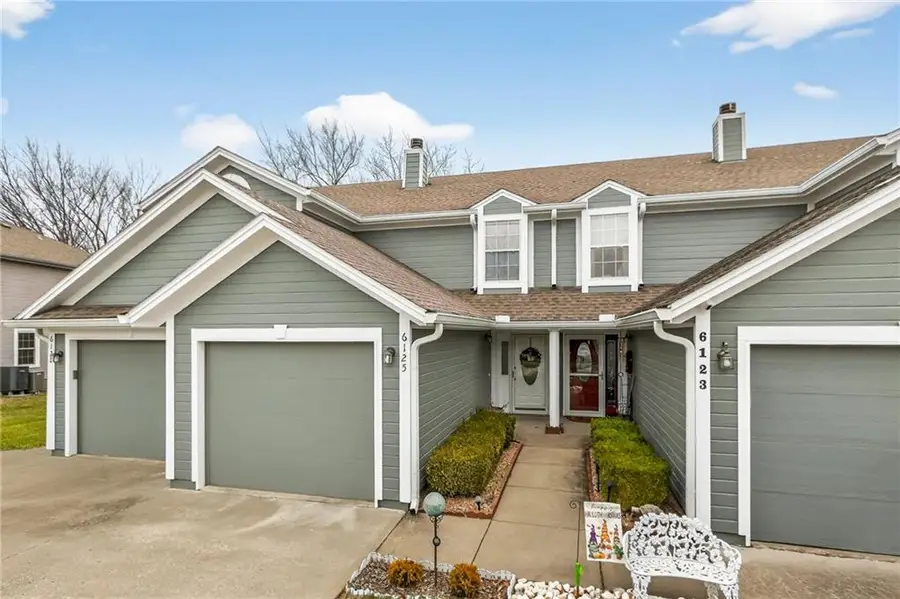 6125 NE Moonstone Court, Lees Summit, MO 64064 - Image #2