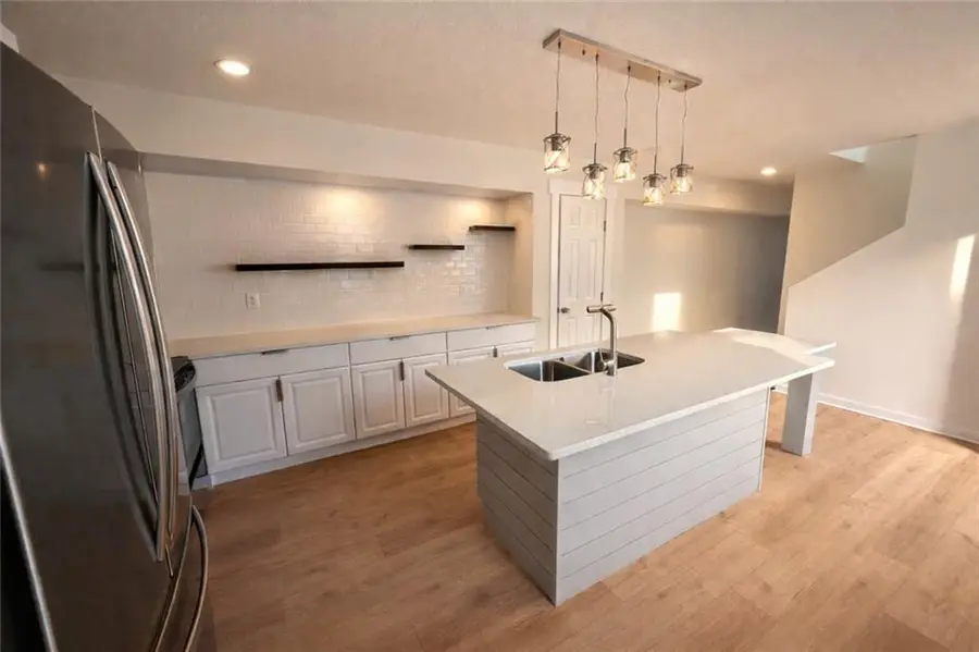 612-614 N Hocker Avenue, Independence, MO 64050 - Image #2