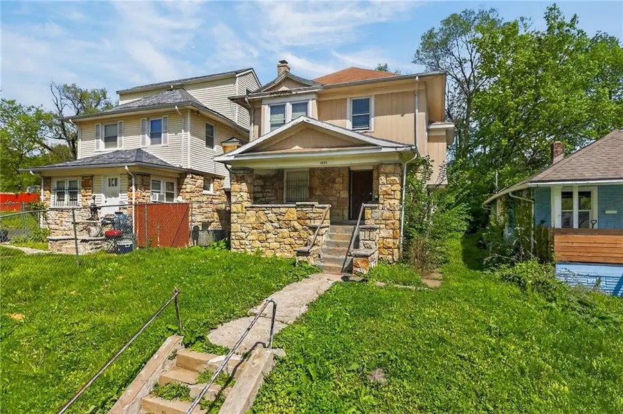 4423 Flora Avenue, Kansas City, MO 64110 - #2