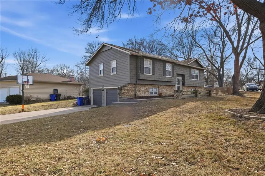 521 E Mulberry Street, Olathe, KS 66061 - Image #3