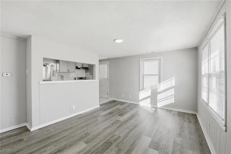 816 S Woodland Avenue, Independence, MO 64052 - Image #2