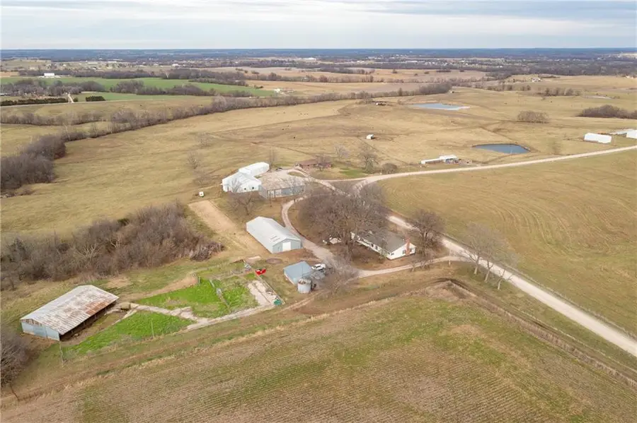 64 Sw 401st Road, Centerview, MO 64019 - Image #3