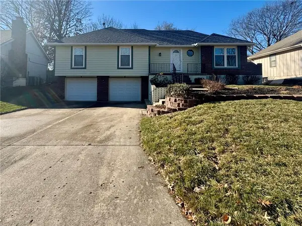 1015 SE 6th Street, Lee's Summit, MO 64063