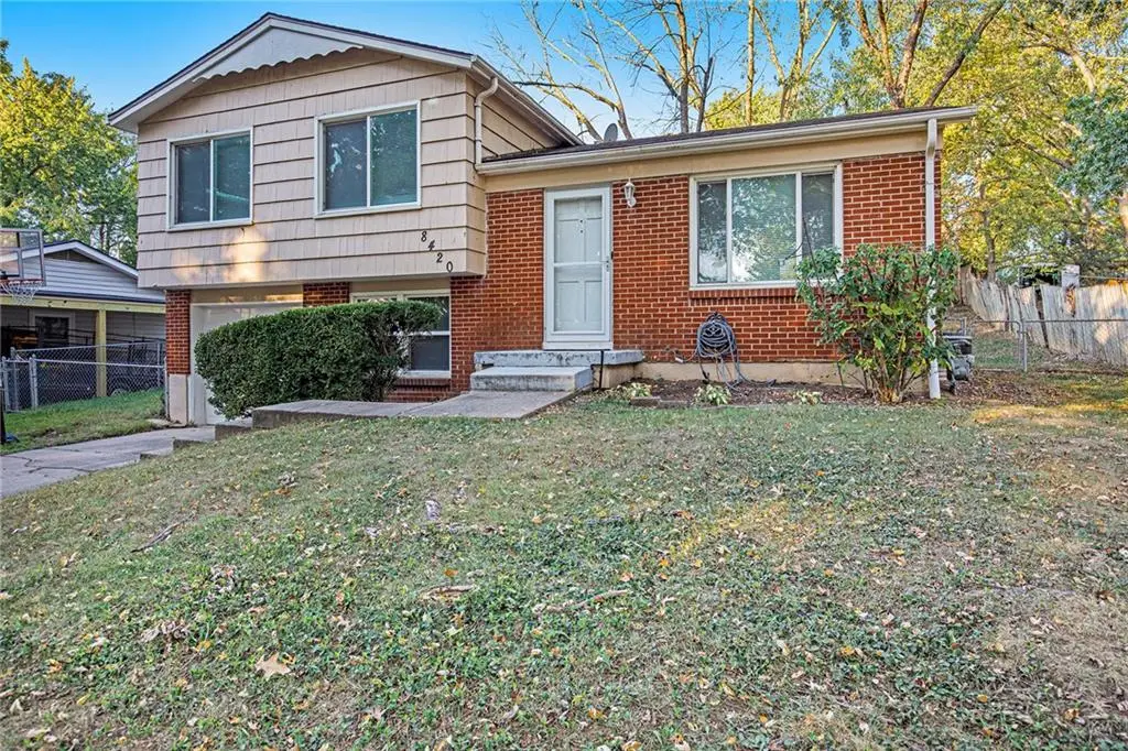 8420 N Virginia Avenue, Kansas City, MO 64155 - Image #1