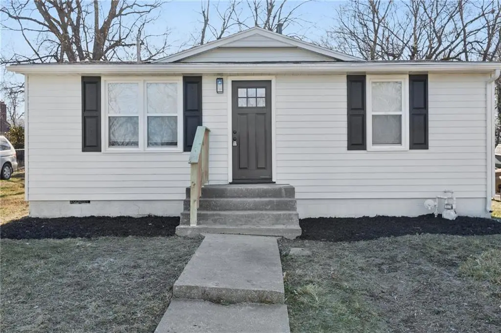 705 E Shady Lane, Harrisonville, MO 64701 - Image #1