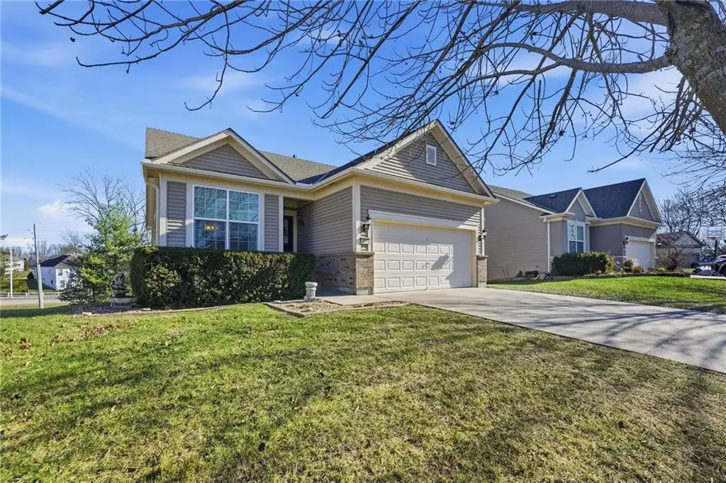 4821 SW Davis Drive, Lees Summit, MO 64083 - Image #1