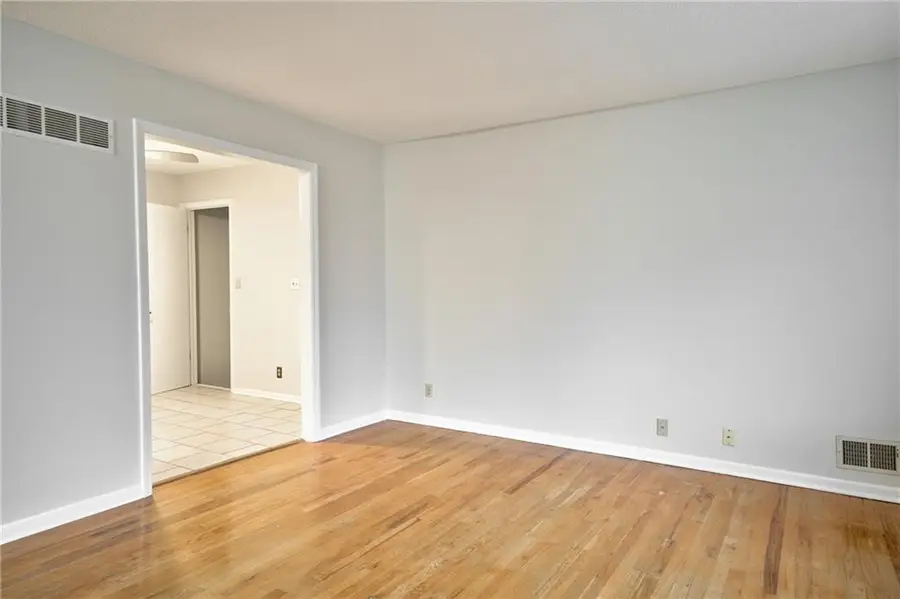 9404 E 84th Street, Raytown, MO 64138 - Image #3