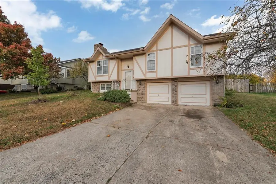 6807 T Gabbert Drive, Pleasant Valley, MO 64068 - Image #2