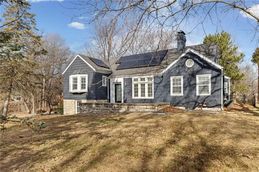 102 NE Briarcliff Road, Kansas City, MO 64116 - Image #2