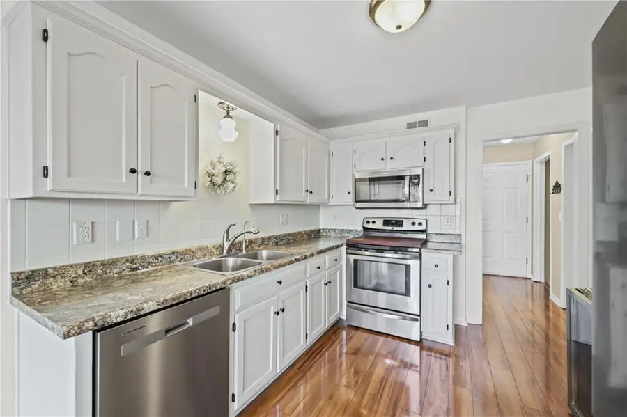 627 NE Swann Circle, Lees Summit, MO 64086 - Image #3