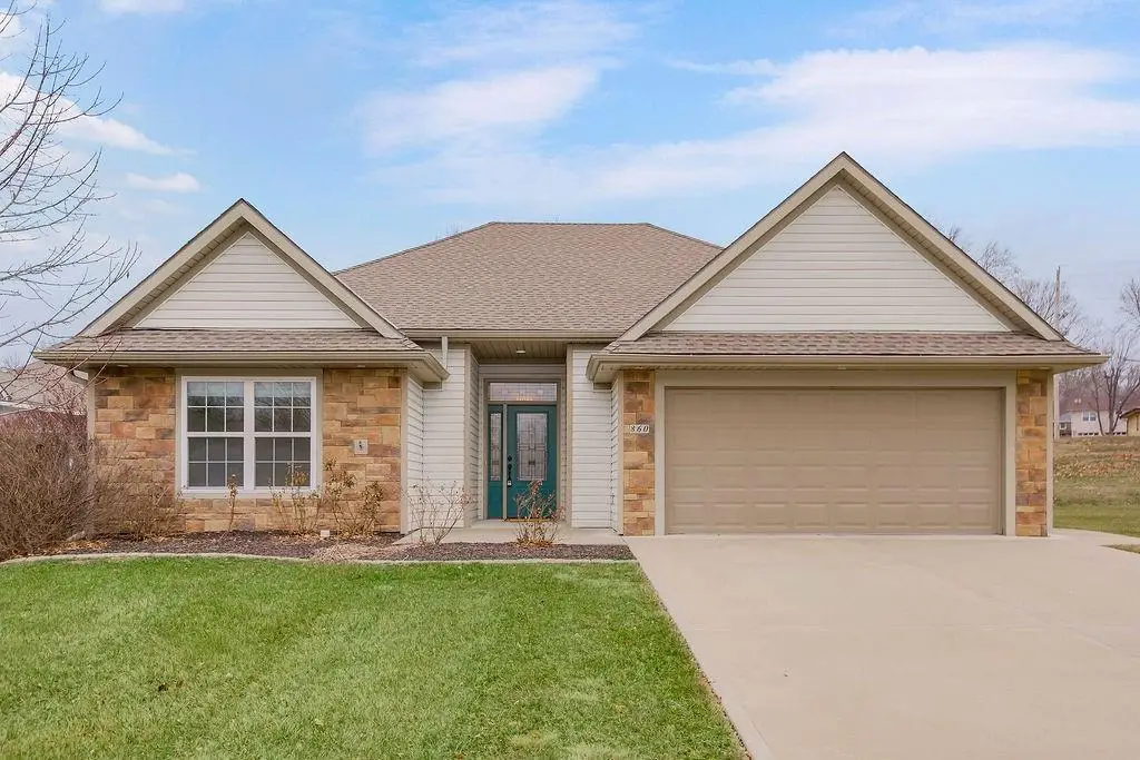 860 Meadowlark Court, Lansing, KS 66043 - Image #1
