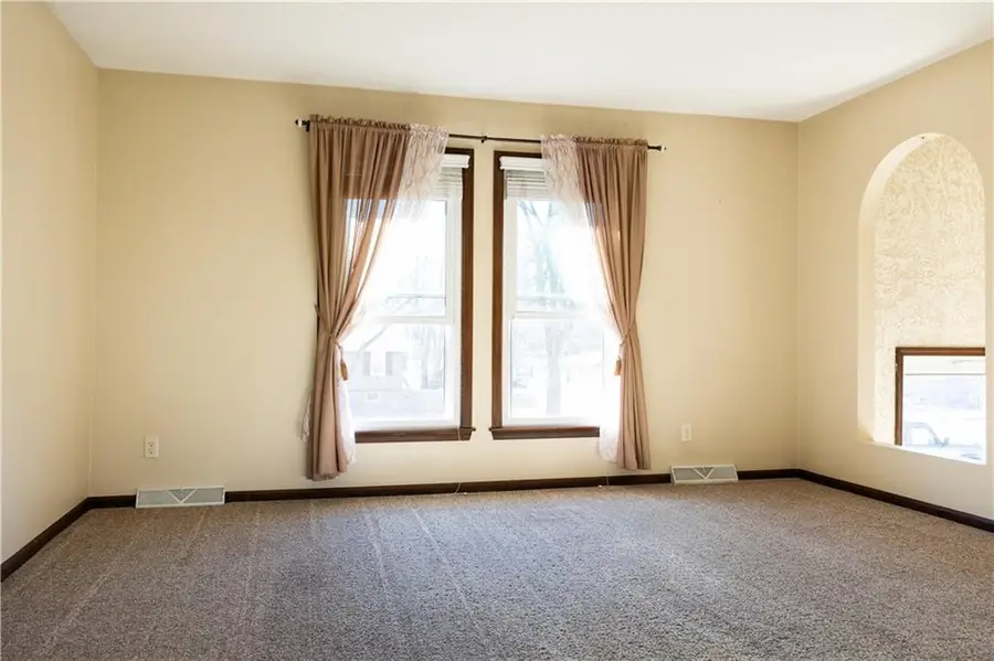 7406 NW Belvidere Parkway, Kansas City, MO 64152 - Image #3