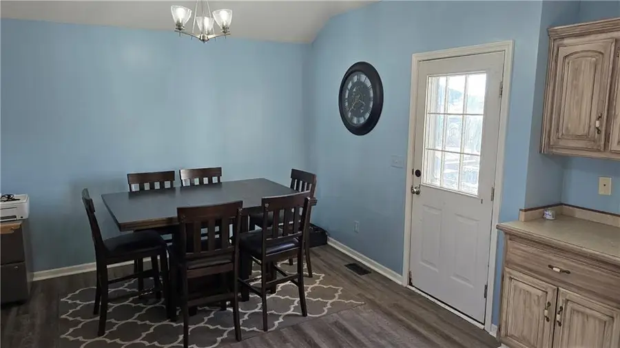 909 Rosewood Drive, Cameron, MO 64429 - Image #3