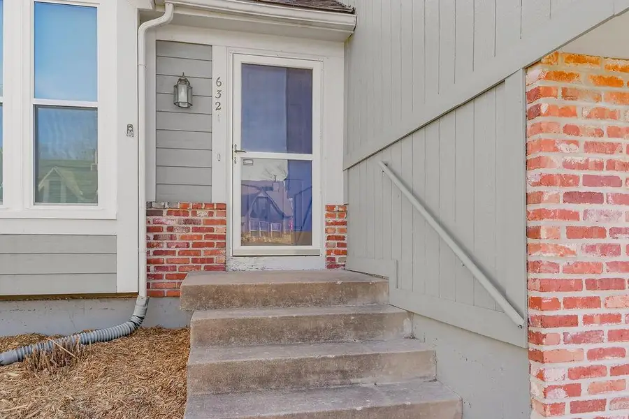6321 Aminda Street, Shawnee, KS 66226 - Image #2