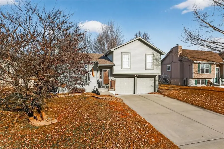 303 Porter Drive, Smithville, MO 64089 - Image #3