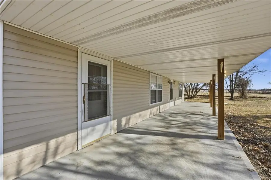29506 S Morrow Road, Garden City, MO 64747 - Image #3