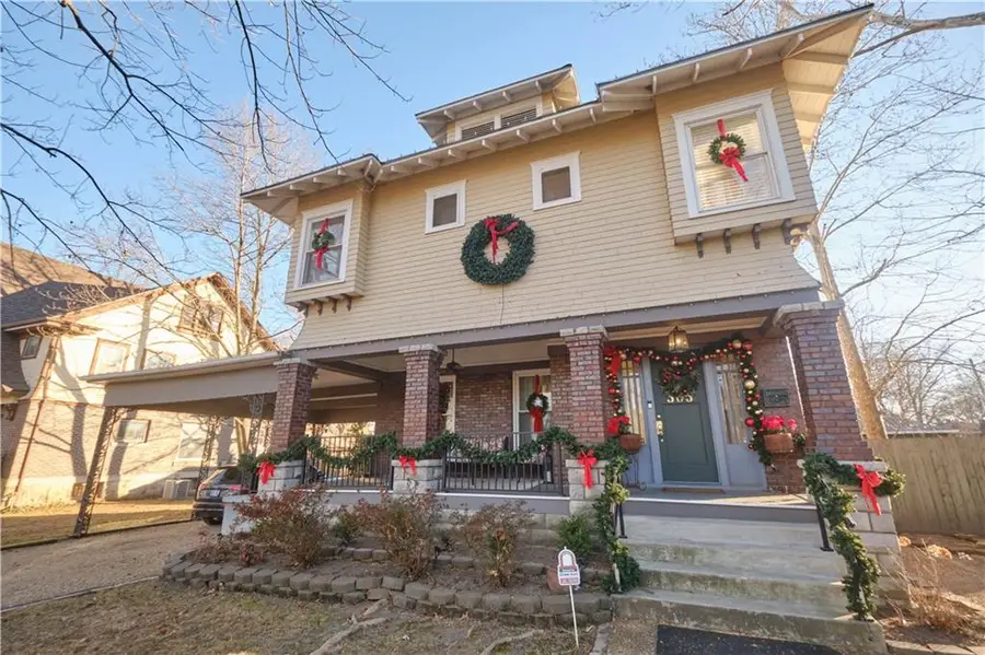 305 W Jefferson Street, Pittsburg, KS 66762 - #2