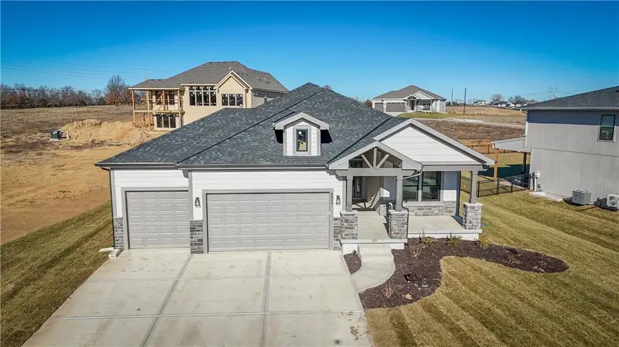 6024 Arapahoe Street, Shawnee, KS 66226 - #2