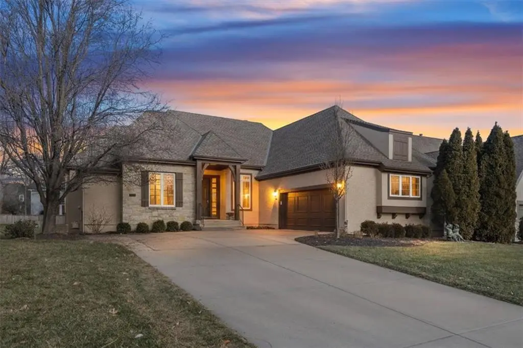 5402 W 141st Terrace, Leawood, KS 66224 - Image #1