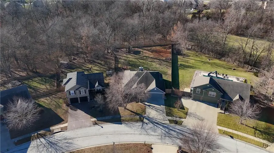 1614 Nw Nicholas Drive, Grain Valley, MO 64029 - Image #2