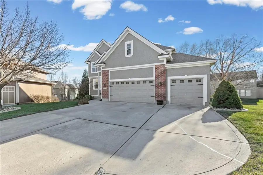 2605 SW 10th Court, Lees Summit, MO 64081 - Image #2